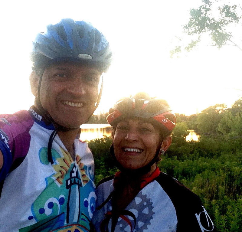 /pfpphotos/uploads/RP0074/RP0074.Gall.Ravi Lotika bike Toronto (1) July 2014.jpg